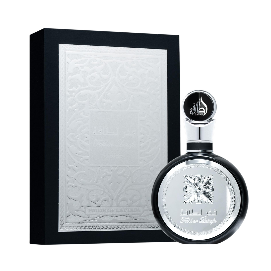 Lattafa Fakhar Black EDP 100ml perfume bottle and box – bold oriental woody masculine fragrance with top notes bergamot black pepper lemon, heart of lavender geranium cedarwood, base of amber musk patchouli sandalwood